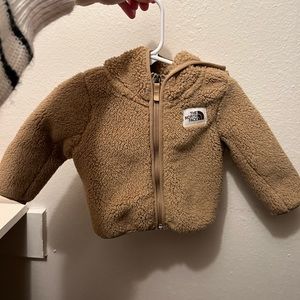 Infant North Face Teddy Jacket (6-12m)